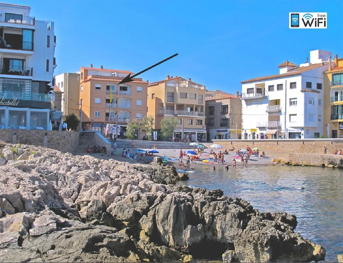 Nines 3B Apartment L'Escala Spain